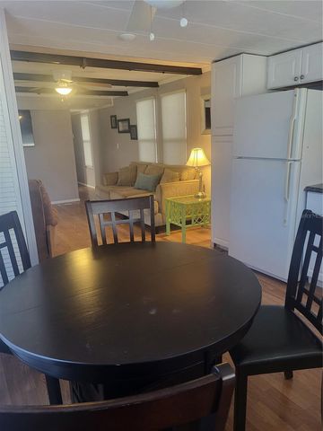 6580 SEMINOLE BOULEVARD 733, Seminole, FL 33772
