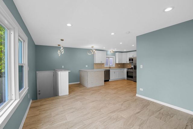 11353 S Stewart Avenue, Chicago, IL 60628