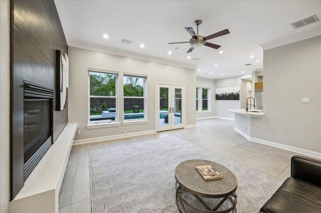 8745 Tollis Street, Houston, TX 77055