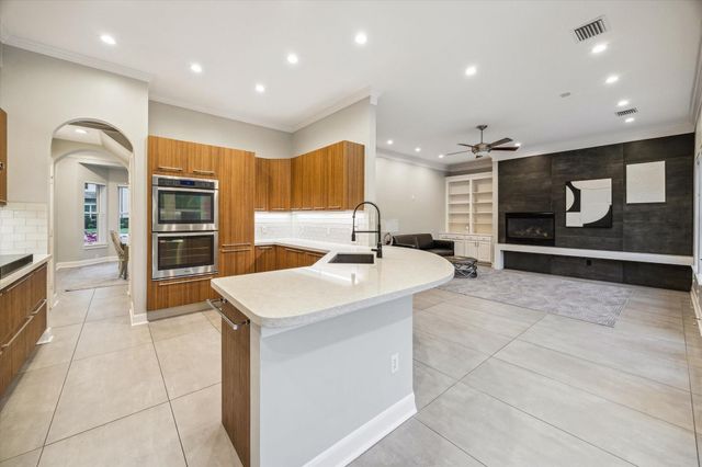 8745 Tollis Street, Houston, TX 77055