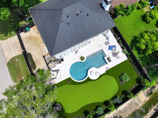 8745 Tollis Street, Houston, TX 77055