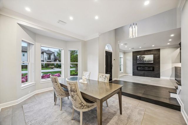 8745 Tollis Street, Houston, TX 77055