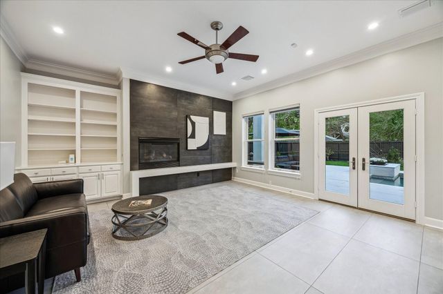 8745 Tollis Street, Houston, TX 77055