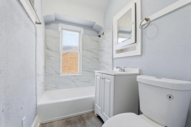 1902 W Nash STREET, Milwaukee, WI 53206