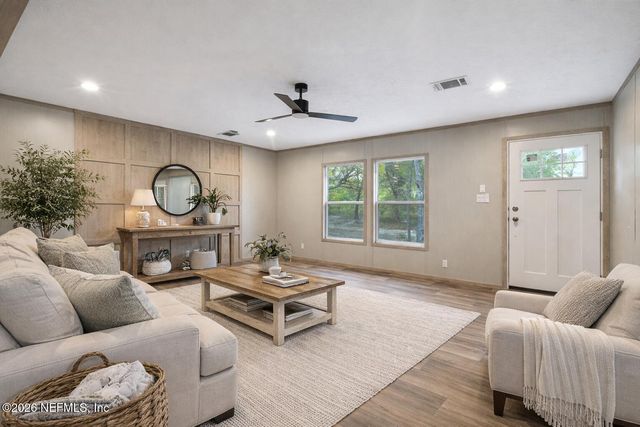 6109 CENTER Circle, Keystone Heights, FL 32656