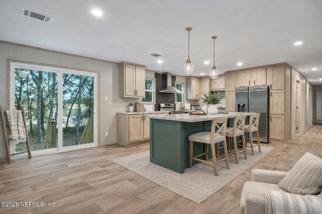 6109 CENTER Circle, Keystone Heights, FL 32656