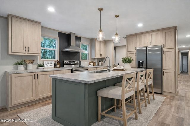 6109 CENTER Circle, Keystone Heights, FL 32656