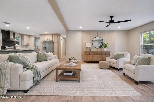 6109 CENTER Circle, Keystone Heights, FL 32656