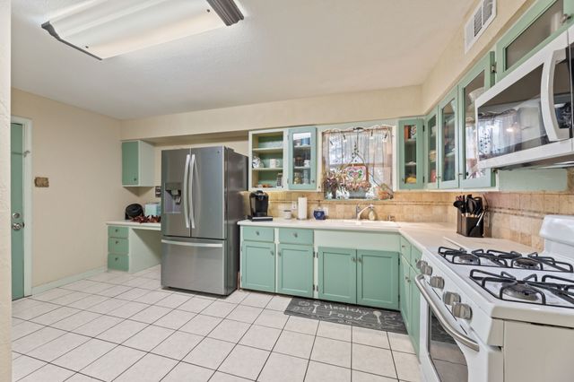 10382 Newcombe Drive, Dallas, TX 75228