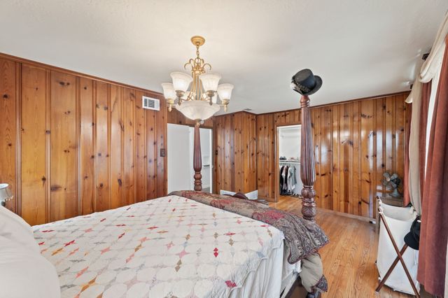 10382 Newcombe Drive, Dallas, TX 75228