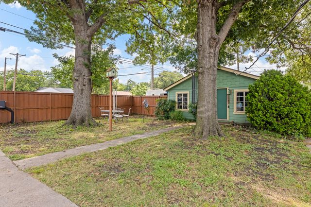 10382 Newcombe Drive, Dallas, TX 75228