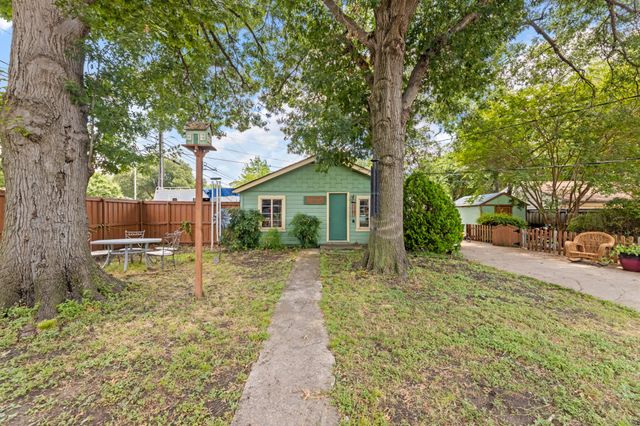 10382 Newcombe Drive, Dallas, TX 75228