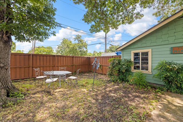 10382 Newcombe Drive, Dallas, TX 75228