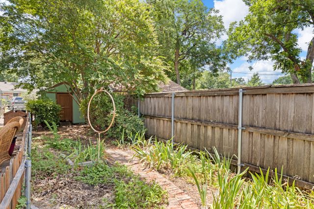 10382 Newcombe Drive, Dallas, TX 75228