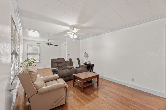 10382 Newcombe Drive, Dallas, TX 75228