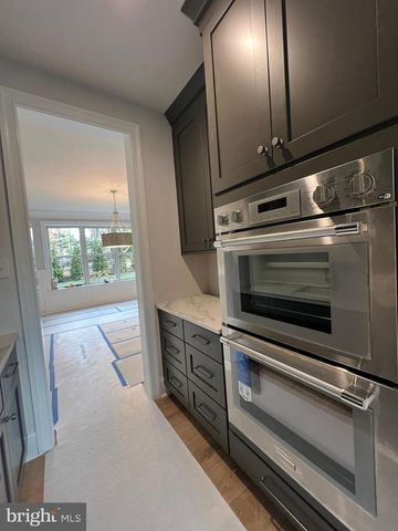 340 HIDDEN RIVER RD, Penn Valley, PA 19072