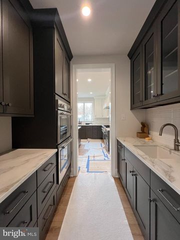 340 HIDDEN RIVER RD, Penn Valley, PA 19072