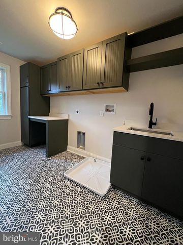 340 HIDDEN RIVER RD, Penn Valley, PA 19072