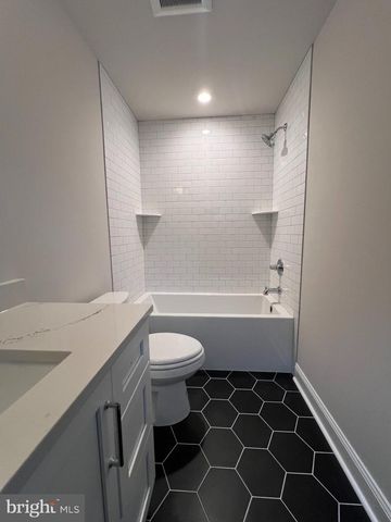 340 HIDDEN RIVER RD, Penn Valley, PA 19072