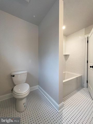 340 HIDDEN RIVER RD, Penn Valley, PA 19072