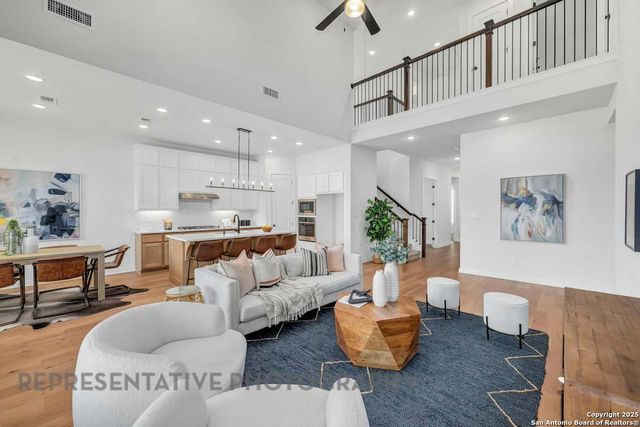 148 Spanish Oak, Castroville, TX 78009