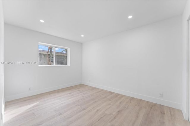 6231 NW 18th St, Sunrise, FL 33313