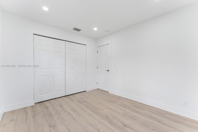 6231 NW 18th St, Sunrise, FL 33313