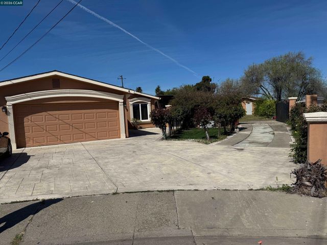 5 Island View Dr, Bay Point, CA 94565