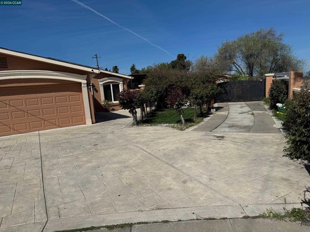 5 Island View Dr, Bay Point, CA 94565