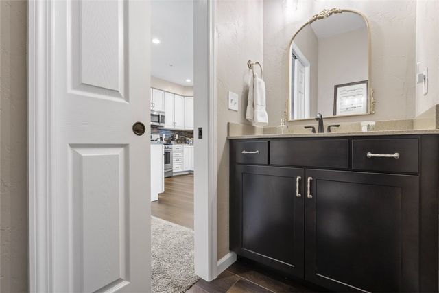 303 Wineberry Ridge Ct, Sewickley Twp, PA 15642