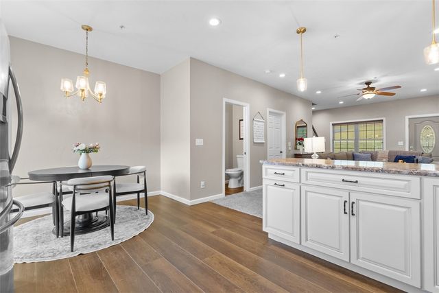 303 Wineberry Ridge Ct, Sewickley Twp, PA 15642