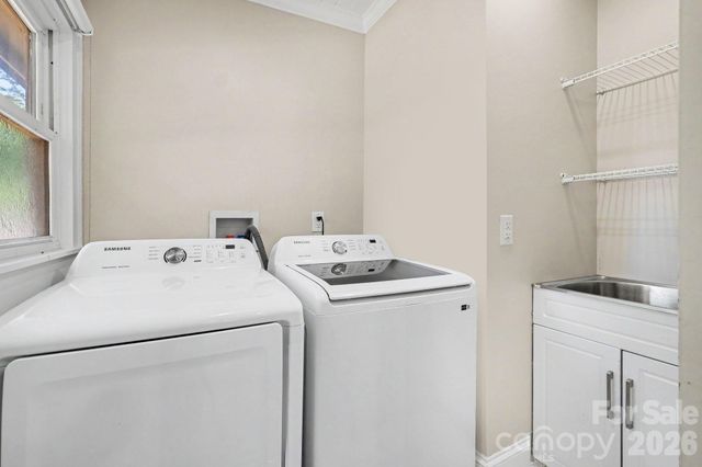 1601 Lawing Road, Charlotte, NC 28216