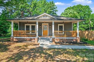 1601 Lawing Road, Charlotte, NC 28216