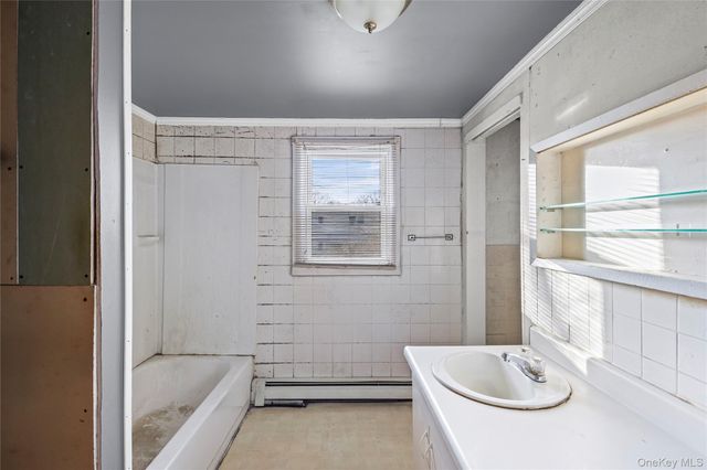 6 Sportsman Court, Shirley, NY 11967