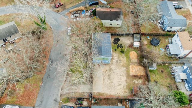 6 Sportsman Court, Shirley, NY 11967