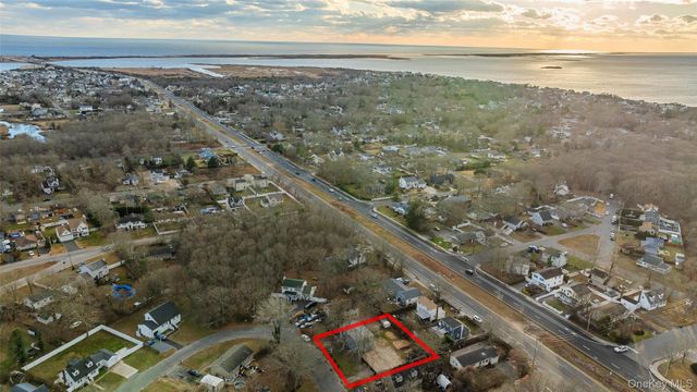 6 Sportsman Court, Shirley, NY 11967