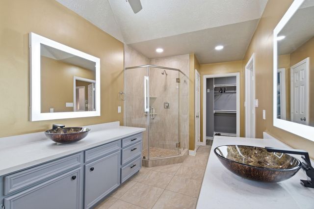 6915 Pebble Beach Drive, Houston, TX 77069