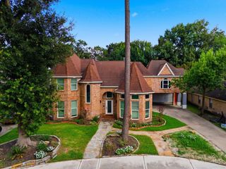 6915 Pebble Beach Drive, Houston, TX 77069