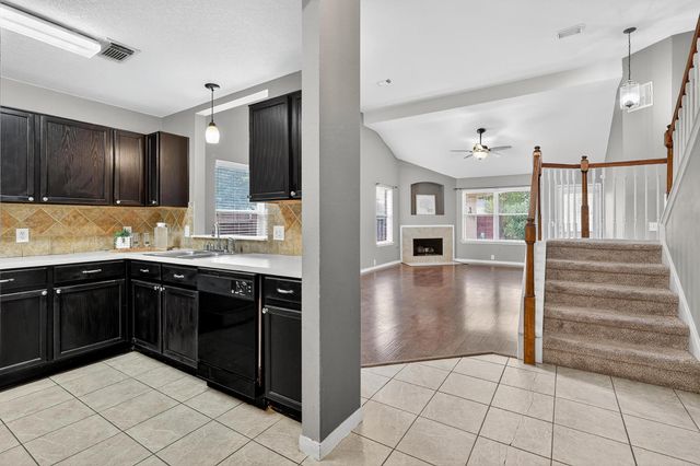 10403 Marble Crest Dr Divide, Houston, TX 77095