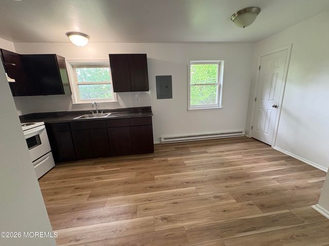14 Spring Terrace, Freehold, NJ 07728