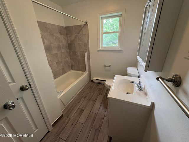 14 Spring Terrace, Freehold, NJ 07728
