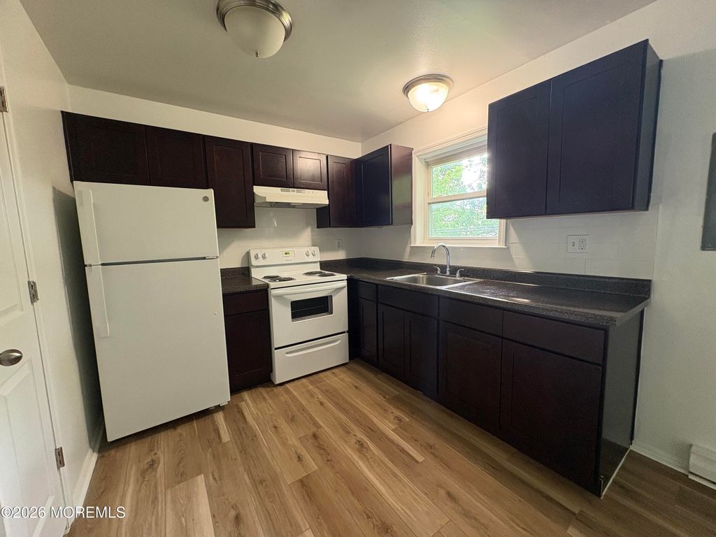 14 Spring Terrace, Freehold, NJ 07728