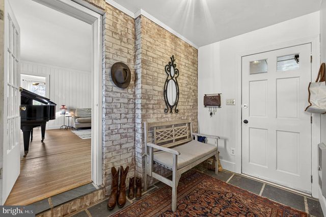 22 FAIRMONT AVE, Shepherdstown, WV 25443