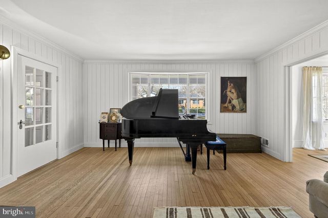 22 FAIRMONT AVE, Shepherdstown, WV 25443