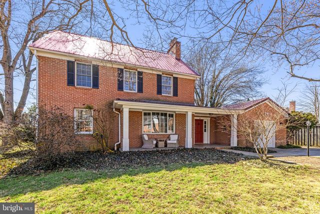 22 FAIRMONT AVE, Shepherdstown, WV 25443