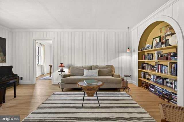 22 FAIRMONT AVE, Shepherdstown, WV 25443