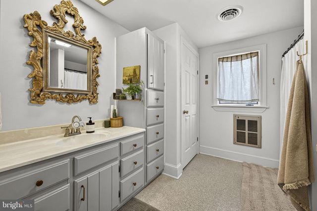 22 FAIRMONT AVE, Shepherdstown, WV 25443