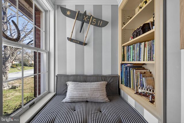 22 FAIRMONT AVE, Shepherdstown, WV 25443