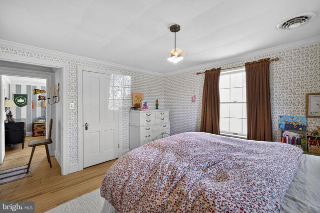 22 FAIRMONT AVE, Shepherdstown, WV 25443