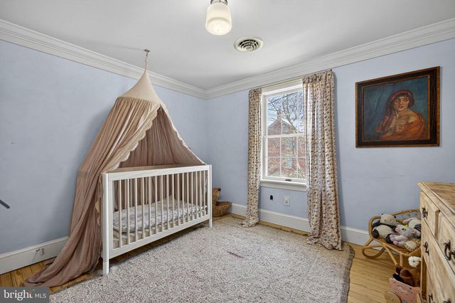 22 FAIRMONT AVE, Shepherdstown, WV 25443